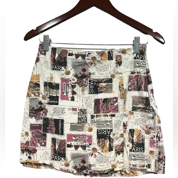 Urban Outfitters Post Card Mail Print Mini Skirt Size Small 90s Y2K Vibes - Picture 3 of 9